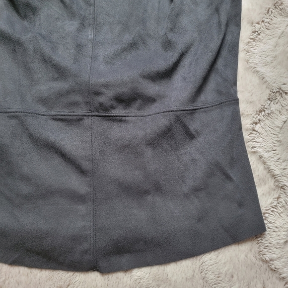 GF Collection Faux Suede Look Gray Sleeveless Top Size M - Picture 6 of 10